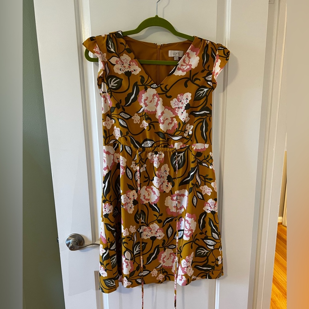 Loft Outlet Vine Flutter Sleeve Tie Waist Dress, size Small